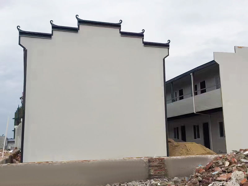 Casa modulare di tipo K con copertura del tetto